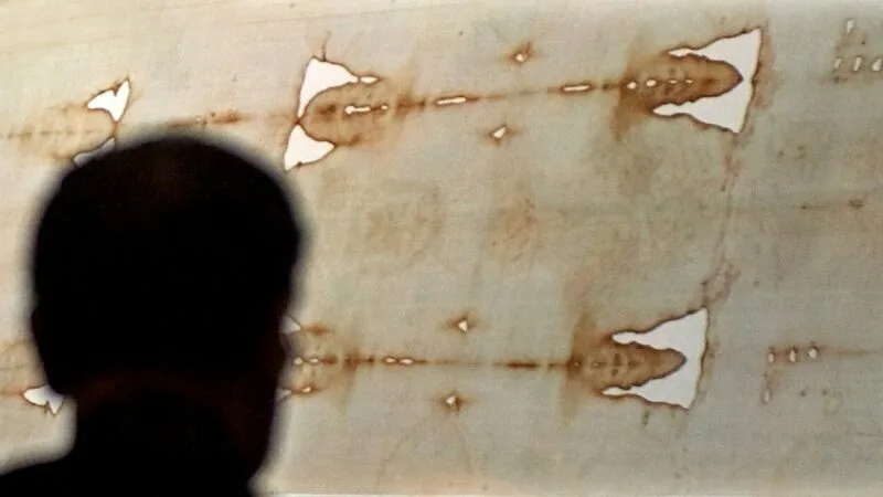 Le Symposium de Rome du CIELT a conclu à l’authenticité scientifique le 12 juin 1993 : « l’homme du Linceul est bien Jésus de Nazareth »