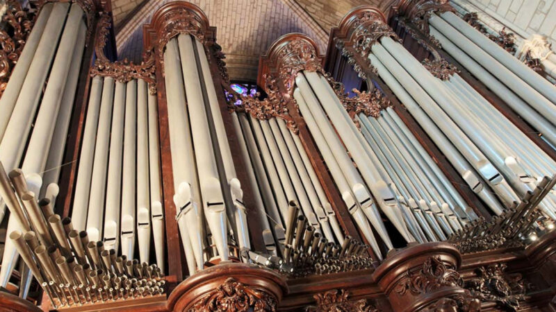 Les pièces d’orgue de la réouverture de Notre-Dame étaient-elles maçonniques ? Salwa Bachar