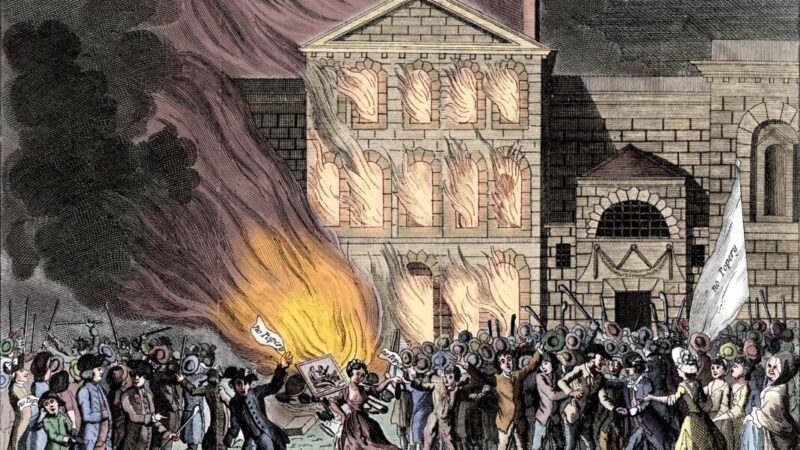 L’arme de l’anti-traditionalisme : Comment le pouvoir occulte à détruit la France